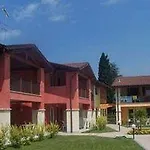 Apartmanhotel Villaggio Turistico Lugana Marina Sirmione