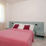 Villaggio Turistico Lugana Marina Apartmanhotel Sirmione