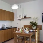 Villaggio Turistico Lugana Marina Apartmanhotel 4*