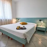 Apartmanhotel Villaggio Turistico Lugana Marina Sirmione