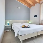 Villaggio Turistico Lugana Marina Apartmanhotel