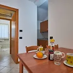 Villaggio Turistico Lugana Marina Apartmanhotel