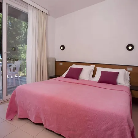 露嘉娜玛莉娜乡村公寓式酒店