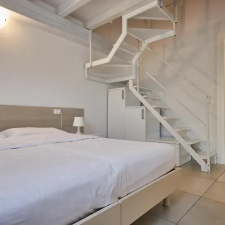 公寓式酒店 露嘉娜玛莉娜乡村公寓式酒店 4*